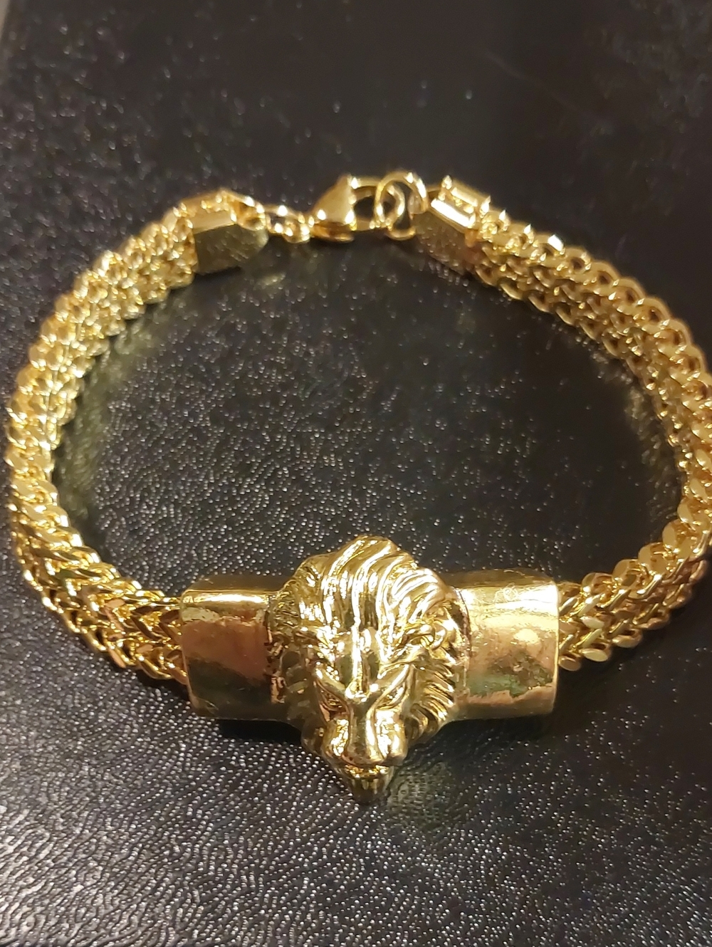 Men's Heavy Bold Gold Lion Head Link Chain Bracelet. NWOT. FINAL CLEARANCE PRICE